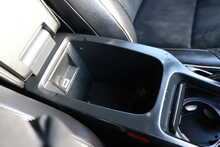 VOLVO V40 T5 R-DESIGN NAV PLUS AUTOMATIC