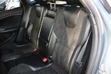 VOLVO V40 T5 R-DESIGN NAV PLUS AUTOMATIC