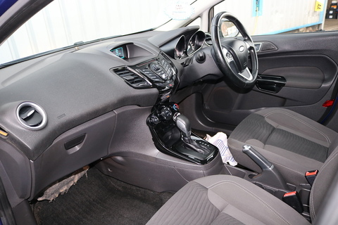 1.0T EcoBoost Zetec Hatchback 5dr Petrol Powershift Euro 6 (100 ps)