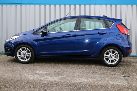 1.0T EcoBoost Zetec Hatchback 5dr Petrol Powershift Euro 6 (100 ps)
