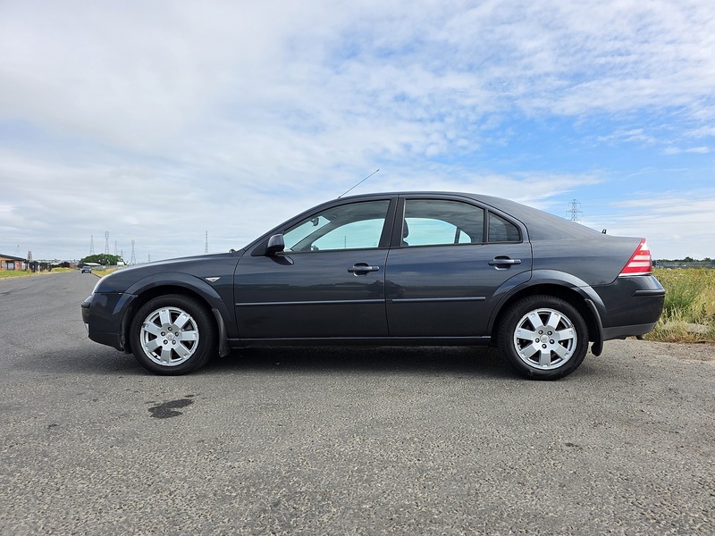 Ford 2.0 Zetec Hatchback 5dr Petrol Manual (192 g/km, 143 bhp)