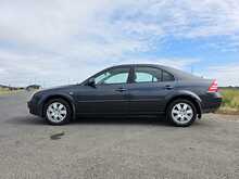 Ford Mondeo 2.0 Zetec - Long MoT - Air Con - Cruise Control