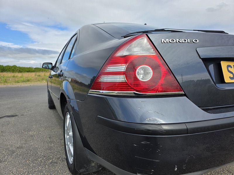 Ford 2.0 Zetec Hatchback 5dr Petrol Manual (192 g/km, 143 bhp)