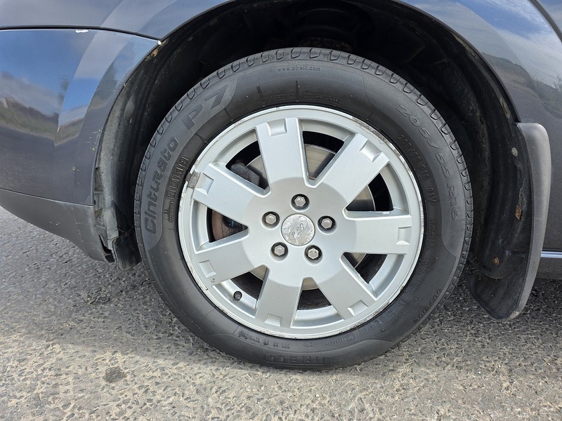 Ford 2.0 Zetec Hatchback 5dr Petrol Manual (192 g/km, 143 bhp)