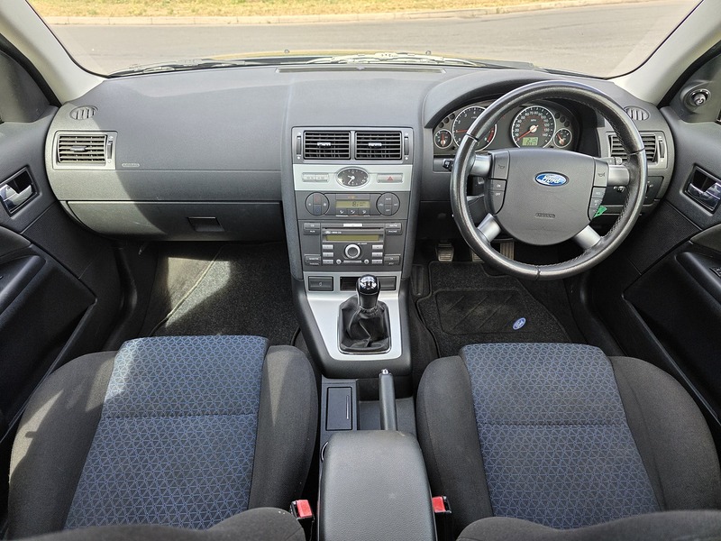 Ford 2.0 Zetec Hatchback 5dr Petrol Manual (192 g/km, 143 bhp)