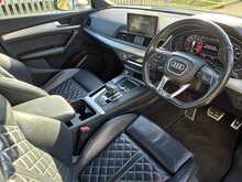 Audi SQ5 TFSI V6 