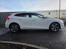 Volvo V40 2.0 D4 R-Design Hatchback 5dr Diesel Manual Euro 6 (s/s) (190 ps)