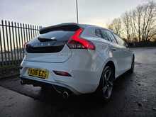 Volvo V40 2.0 D4 R-Design Hatchback 5dr Diesel Manual Euro 6 (s/s) (190 ps)