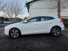 Volvo V40 2.0 D4 R-Design Hatchback 5dr Diesel Manual Euro 6 (s/s) (190 ps)