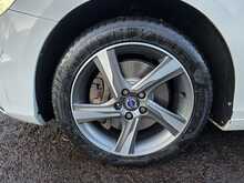 Volvo V40 2.0 D4 R-Design Hatchback 5dr Diesel Manual Euro 6 (s/s) (190 ps)