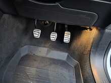 Volvo V40 2.0 D4 R-Design Hatchback 5dr Diesel Manual Euro 6 (s/s) (190 ps)