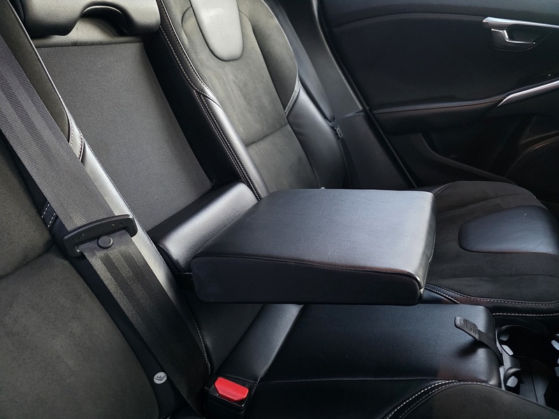 Volvo 2.0 D4 R-Design Hatchback 5dr Diesel Manual Euro 6 (s/s) (190 ps)