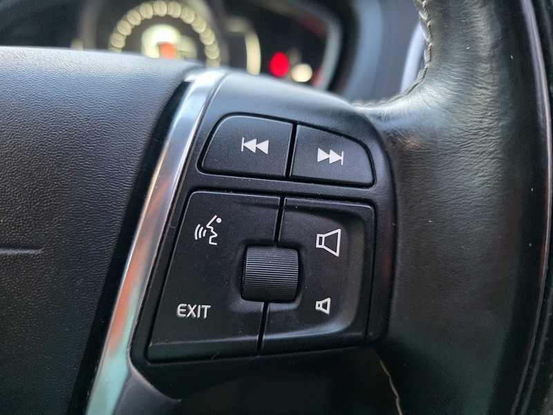 Volvo 2.0 D4 R-Design Hatchback 5dr Diesel Manual Euro 6 (s/s) (190 ps)