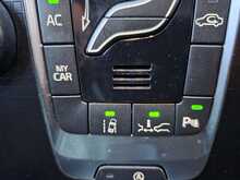 Volvo V40 2.0 D4 R-Design Hatchback 5dr Diesel Manual Euro 6 (s/s) (190 ps)