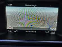 Volvo V40 2.0 D4 R-Design Hatchback 5dr Diesel Manual Euro 6 (s/s) (190 ps)