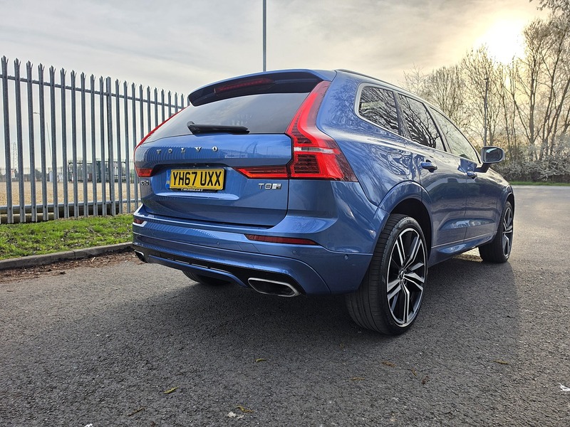 Volvo 2.0h T8 Twin Engine 10.4kWh R-Design Pro SUV 5dr Petrol Plug-in Hybrid Auto AWD Euro 6 (s/s) (407 ps)