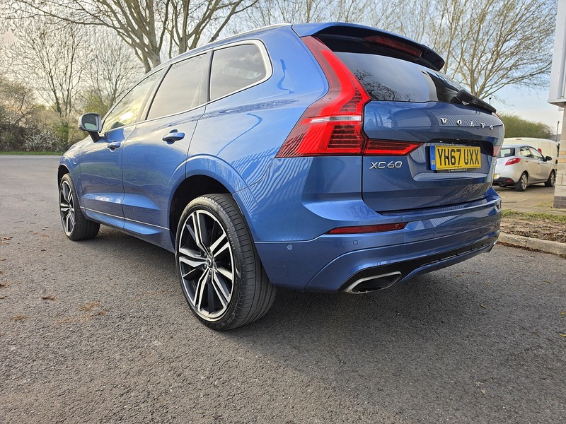 Volvo 2.0h T8 Twin Engine 10.4kWh R-Design Pro SUV 5dr Petrol Plug-in Hybrid Auto AWD Euro 6 (s/s) (407 ps)