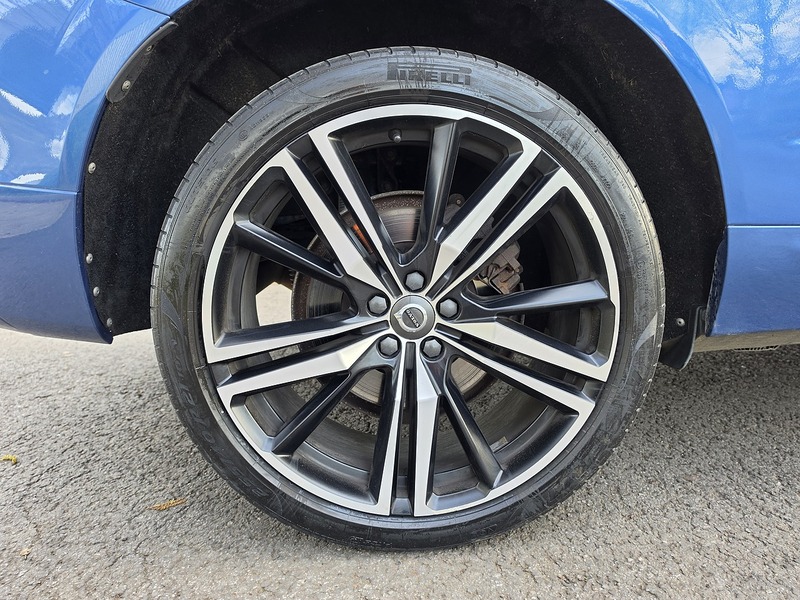 Volvo 2.0h T8 Twin Engine 10.4kWh R-Design Pro SUV 5dr Petrol Plug-in Hybrid Auto AWD Euro 6 (s/s) (407 ps)