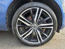 Volvo XC60 h T8 Twin Engine R-Design Pro