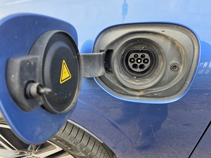 Volvo 2.0h T8 Twin Engine 10.4kWh R-Design Pro SUV 5dr Petrol Plug-in Hybrid Auto AWD Euro 6 (s/s) (407 ps)