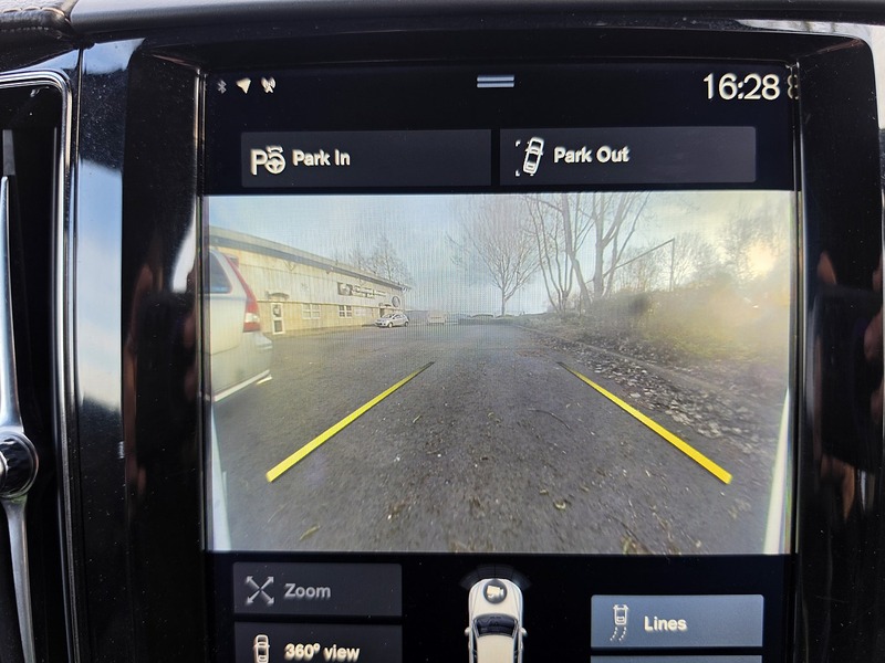 Volvo 2.0h T8 Twin Engine 10.4kWh R-Design Pro SUV 5dr Petrol Plug-in Hybrid Auto AWD Euro 6 (s/s) (407 ps)