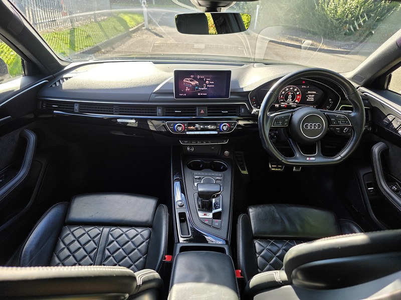 Audi 3.0 TFSI V6 Estate 5dr Petrol Tiptronic quattro Euro 6 (s/s) (354 ps)