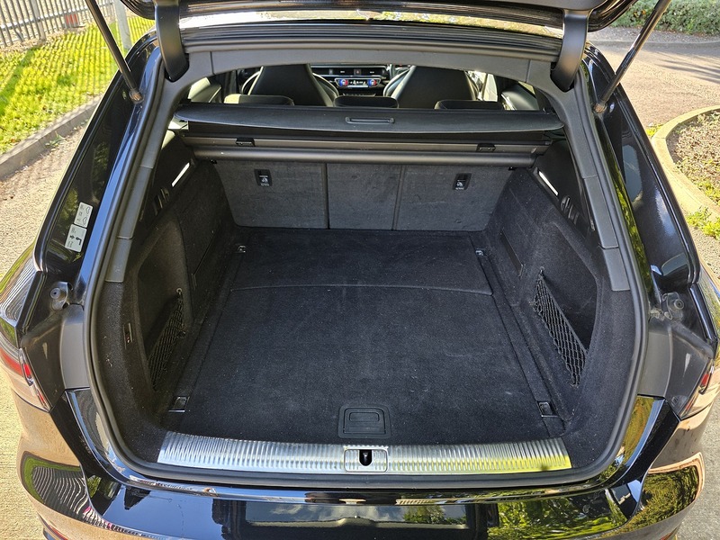 Audi 3.0 TFSI V6 Estate 5dr Petrol Tiptronic quattro Euro 6 (s/s) (354 ps)