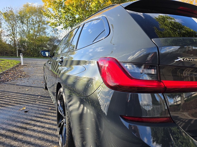 BMW 3.0 330d M Sport Plus Edition Touring 5dr Diesel Auto xDrive Euro 6 (s/s) (265 ps)