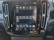 Volvo XC40 2.0 D4 R-Design Pro SUV 5dr Diesel Auto AWD Euro 6 (s/s) (190 ps)