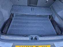 Volvo XC40 2.0 D4 R-Design Pro SUV 5dr Diesel Auto AWD Euro 6 (s/s) (190 ps)