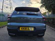 Volvo XC40 2.0 D4 R-Design Pro SUV 5dr Diesel Auto AWD Euro 6 (s/s) (190 ps)