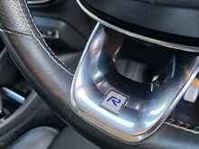 Volvo XC40 2.0 D4 R-Design Pro SUV 5dr Diesel Auto AWD Euro 6 (s/s) (190 ps)