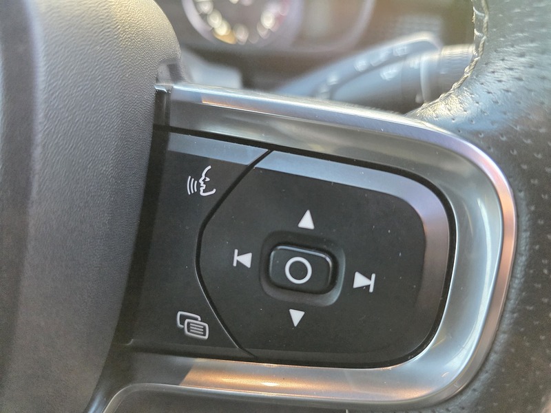 Volvo 2.0 D4 R-Design Pro SUV 5dr Diesel Auto AWD Euro 6 (s/s) (190 ps)