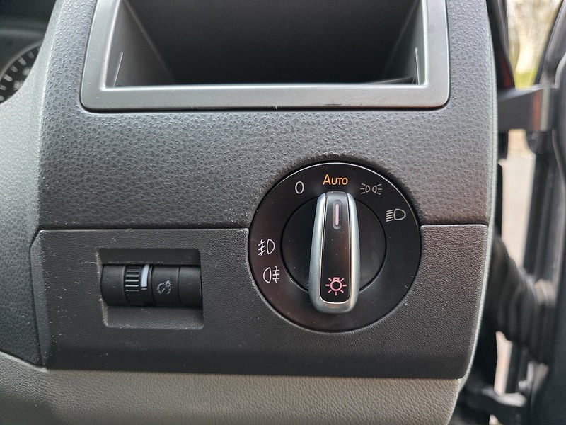 Volkswagen 2.0 BiTDI T32 Highline Kombi 4dr Diesel DSG 4MOTION L1 H1 (226 g/km, 178 bhp)