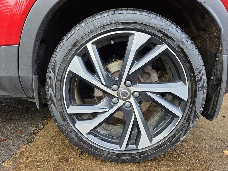 Volvo 2.0 D4 First Edition SUV 5dr Diesel Auto AWD Euro 6 (s/s) (190 ps)