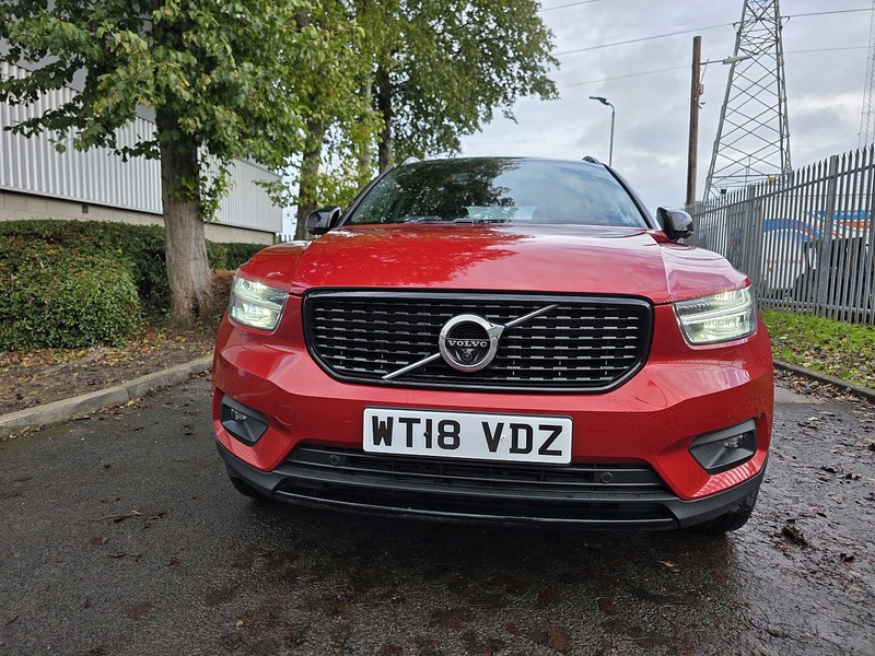 Volvo 2.0 D4 First Edition SUV 5dr Diesel Auto AWD Euro 6 (s/s) (190 ps)