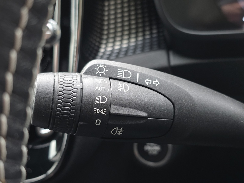 Volvo 2.0 D4 First Edition SUV 5dr Diesel Auto AWD Euro 6 (s/s) (190 ps)