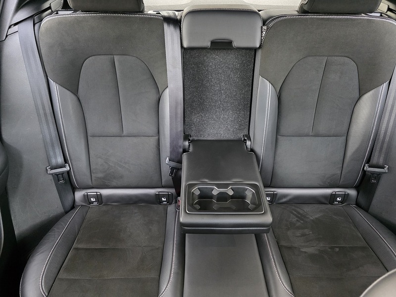 Volvo 2.0 D4 First Edition SUV 5dr Diesel Auto AWD Euro 6 (s/s) (190 ps)