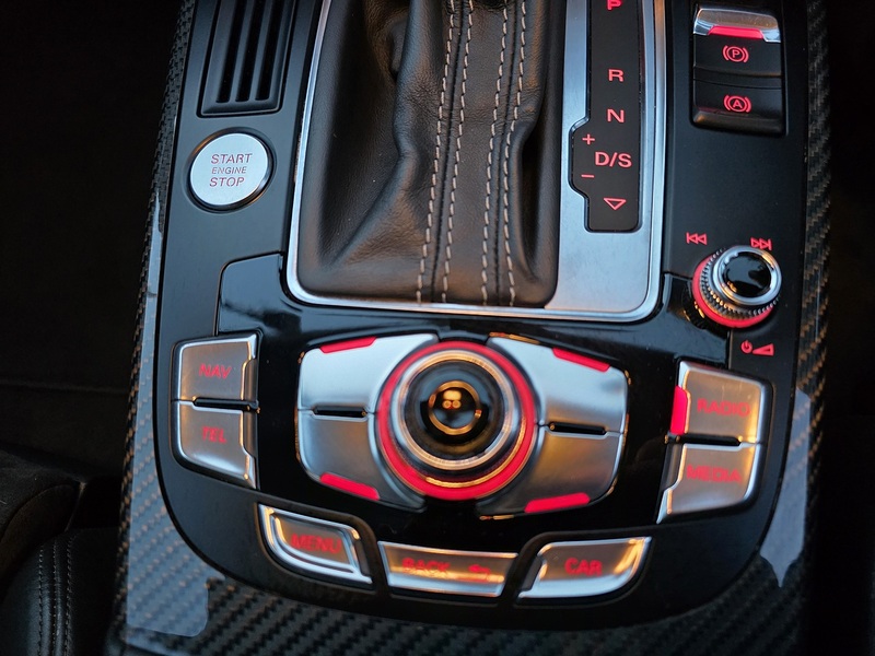 Audi 4.2 FSI V8 Estate 5dr Petrol S Tronic quattro Euro 5 (450 ps)