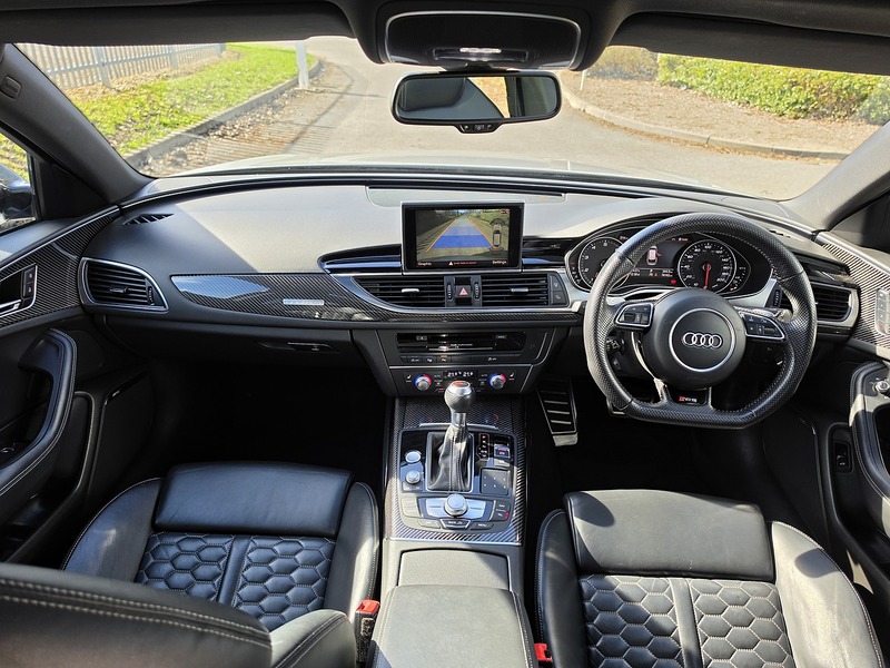 Audi 4.0 TFSI V8 Estate 5dr Petrol Tiptronic quattro Euro 5 (s/s) (560 ps)