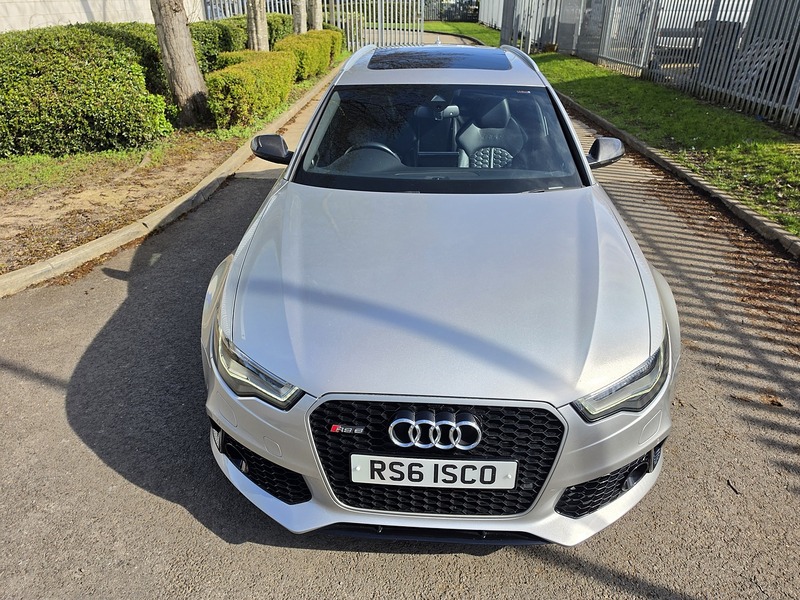 Audi 4.0 TFSI V8 Estate 5dr Petrol Tiptronic quattro Euro 5 (s/s) (560 ps)