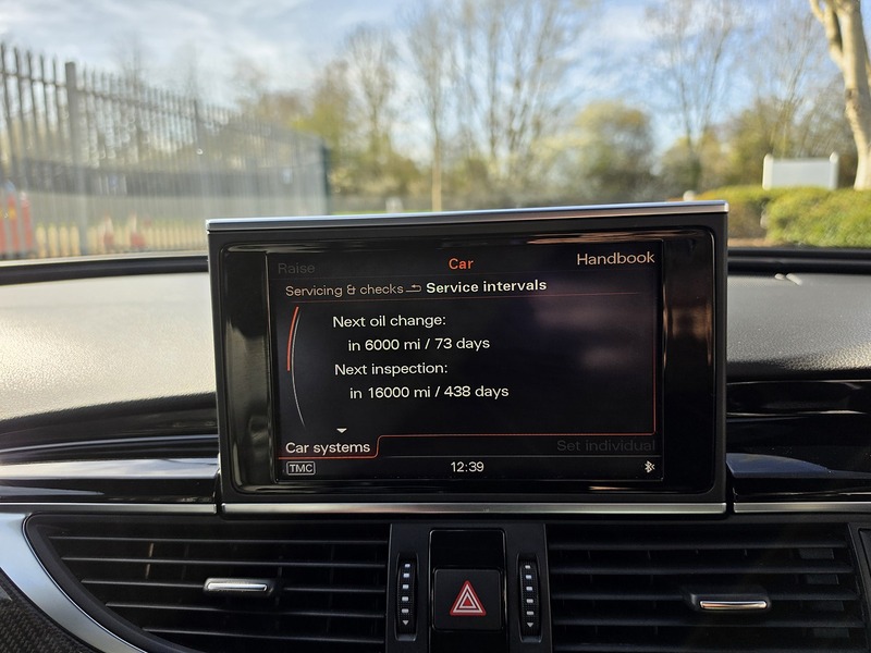 Audi 4.0 TFSI V8 Estate 5dr Petrol Tiptronic quattro Euro 5 (s/s) (560 ps)