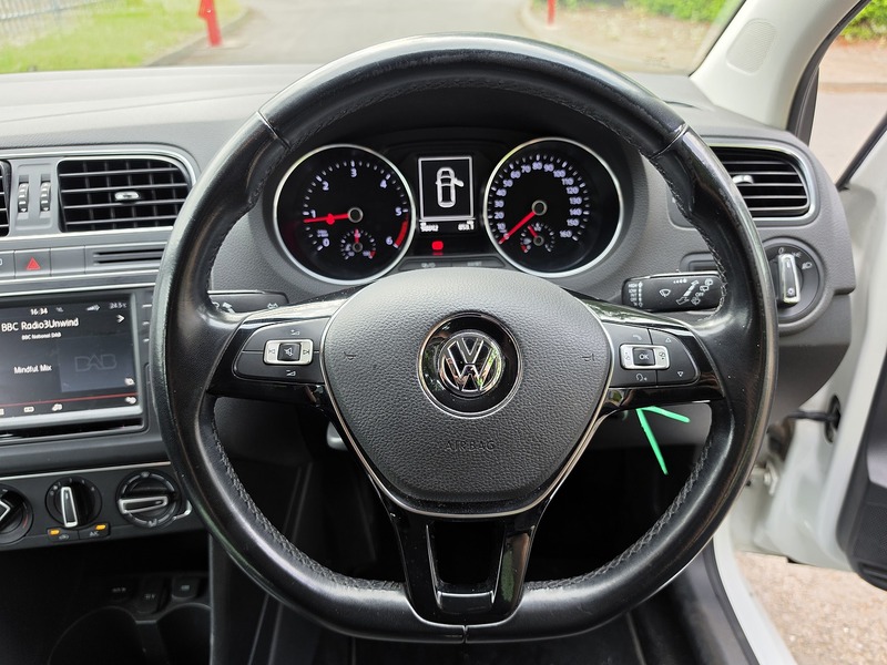 Volkswagen 1.4 TDI BlueMotion Tech SE Hatchback 5dr Diesel Manual Euro 6 (s/s) (75 ps)