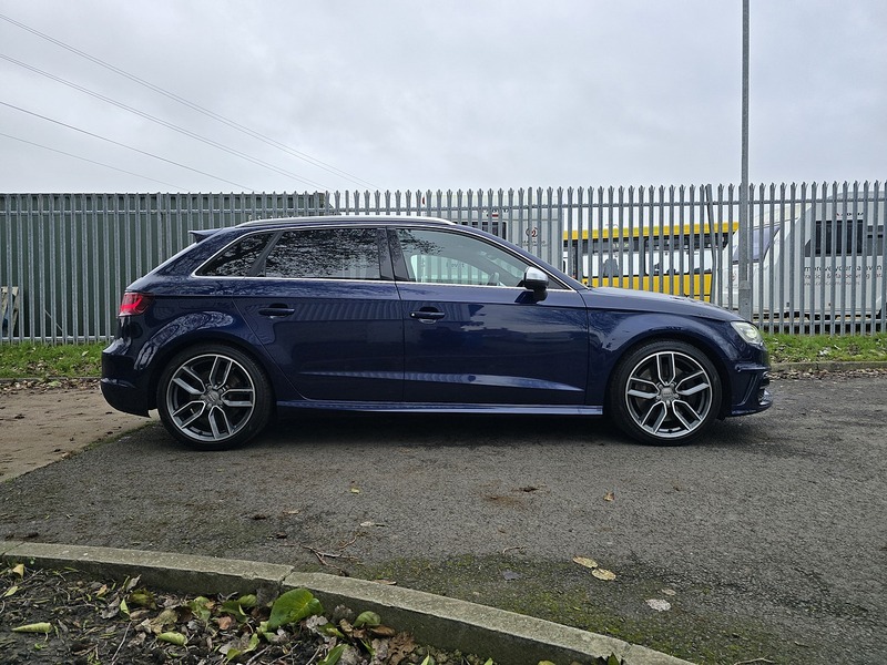 Audi 2.0 TFSI Sportback 5dr Petrol S Tronic quattro Euro 6 (s/s) (300 ps)