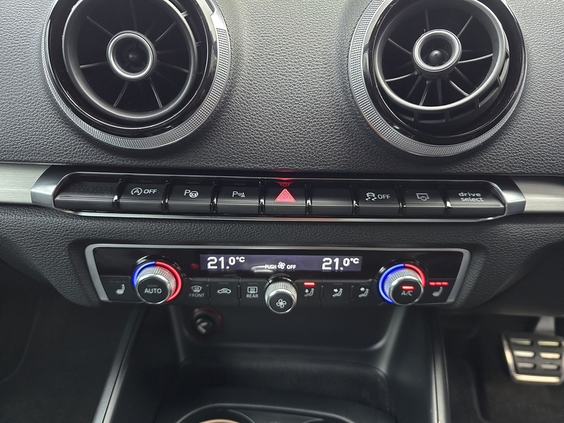 Audi 2.0 TFSI Sportback 5dr Petrol S Tronic quattro Euro 6 (s/s) (300 ps)