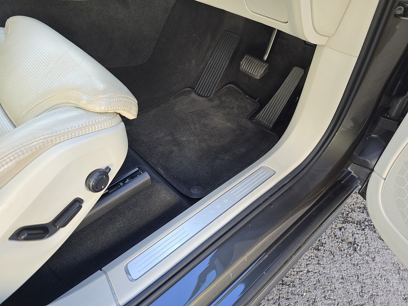 Volvo D5 Powerpulse Inscription Pro Awd 2.0 5dr Estate Automatic Diesel