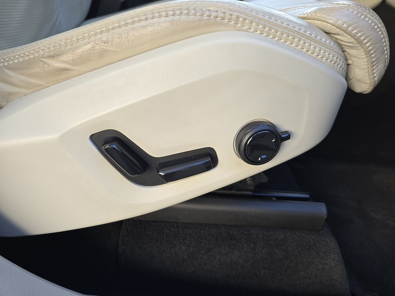 Volvo D5 Powerpulse Inscription Pro Awd 2.0 5dr Estate Automatic Diesel