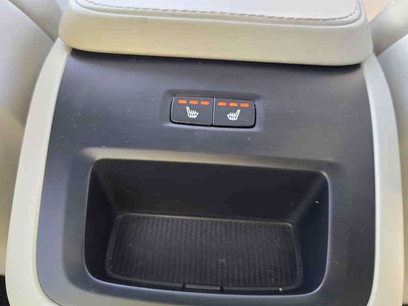 Volvo D5 Powerpulse Inscription Pro Awd 2.0 5dr Estate Automatic Diesel