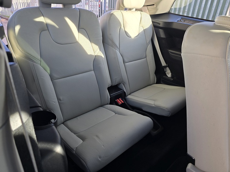 Volvo D5 Powerpulse Inscription Pro Awd 2.0 5dr Estate Automatic Diesel