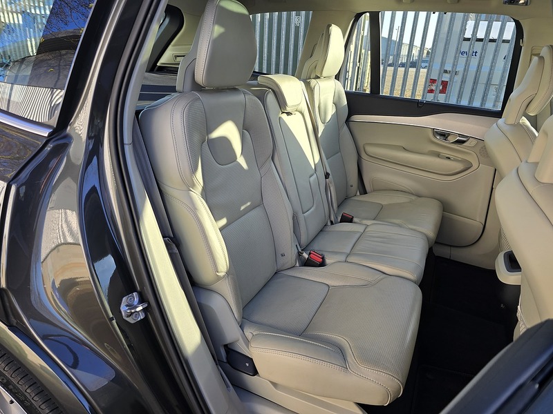 Volvo D5 Powerpulse Inscription Pro Awd 2.0 5dr Estate Automatic Diesel